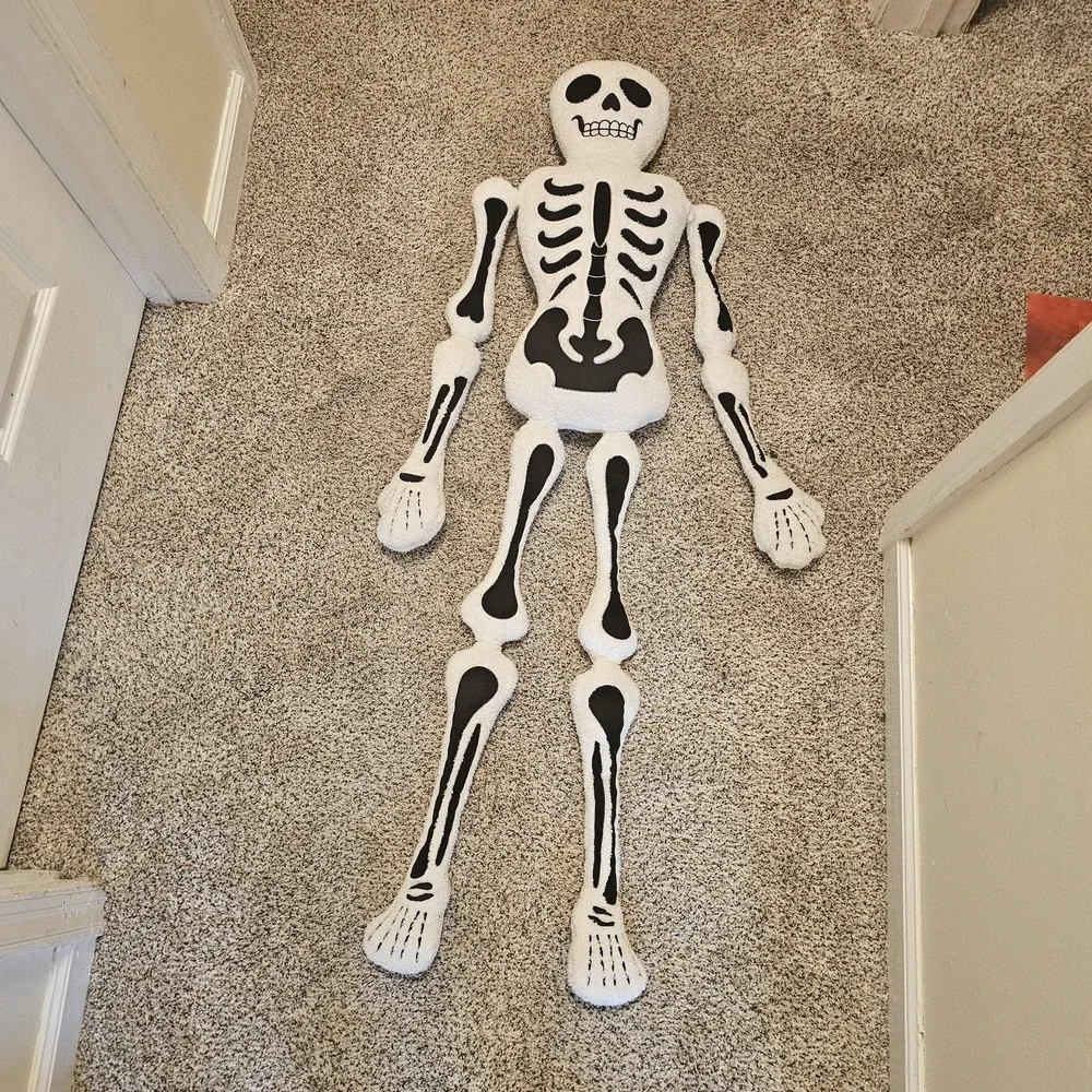 Skeleton Fleece Plush 40